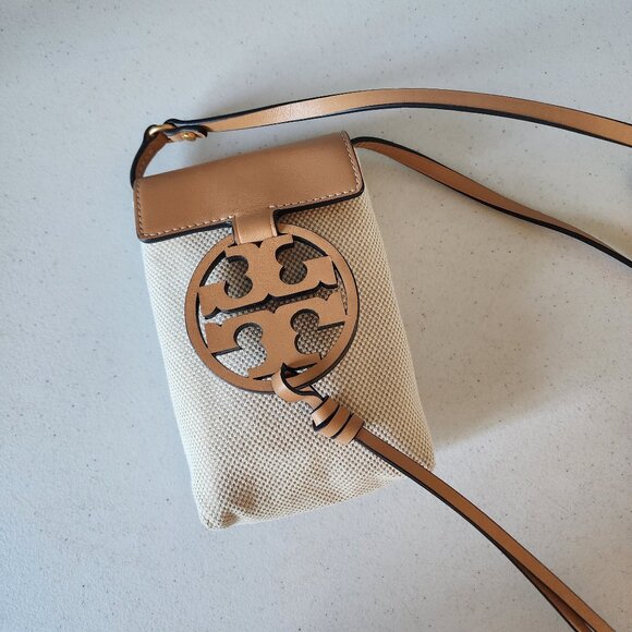 Tory Burch Phone Bag "EUC" - Picture 2 of 16